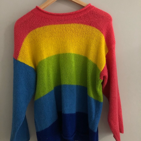 Rainbow sweater - Picture 1 of 2